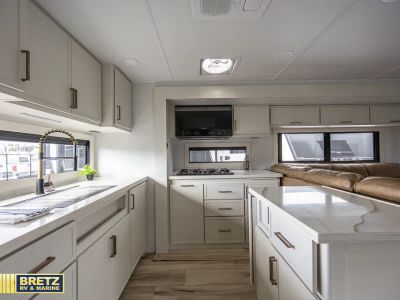 2026 Brinkley Model I - Photo 12