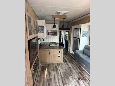 2022 Keystone RV Raptor — photo 30 view