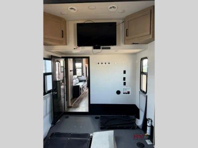 2022 Keystone RV Raptor — photo 20 view