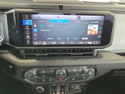 2026 Jeep Wrangler — photo 21 view