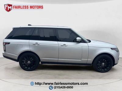 2019 Land Rover Range Rover — interior view