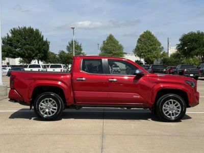 2024 Toyota Tacoma i-FORCE MAX - Photo 3