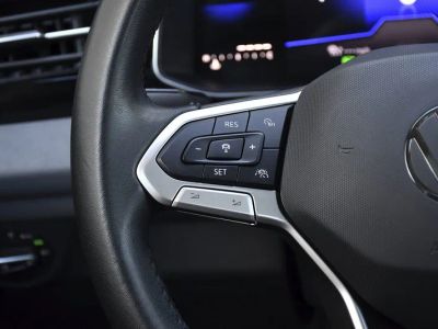 2025 Volkswagen Jetta — photo 8 view