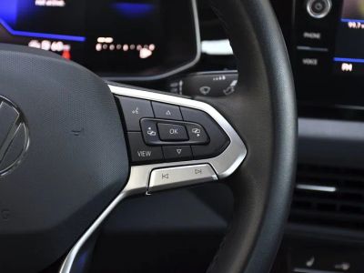 2025 Volkswagen Jetta — photo 9 view
