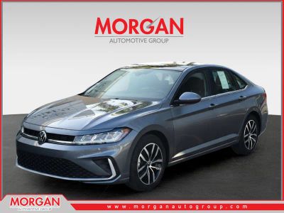 2025 Volkswagen Jetta SE in Platinum Gray Metallic — front three-quarter view