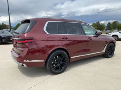 2025 BMW X7 — detail view