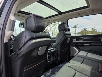2026 Ram 1500 — photo 9 view