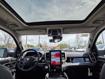 2026 Ram 1500 — photo 10 view