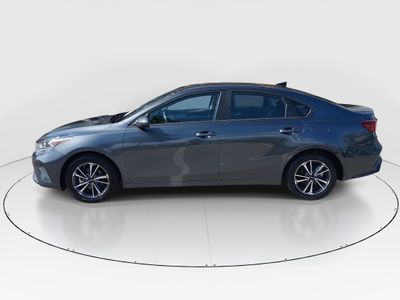 2024 Kia Forte - Photo 4