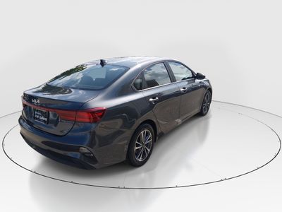 2024 Kia Forte - Photo 7