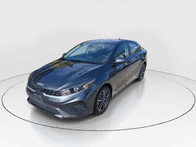 2024 Kia Forte - Photo 3
