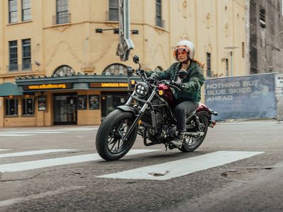 2023 Honda Rebel 300 - Photo 10