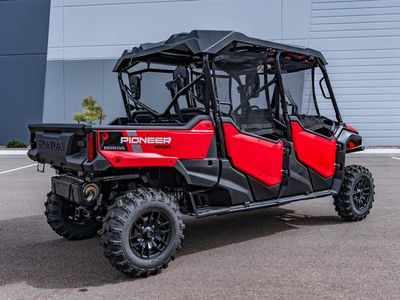 2025 Honda Pioneer 1000-6 Deluxe Crew - Photo 10