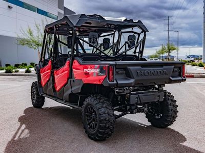 2025 Honda Pioneer 1000-6 Deluxe Crew - Photo 8