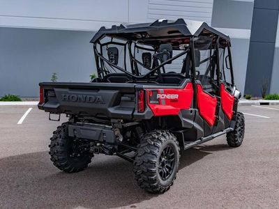 2025 Honda Pioneer 1000-6 Deluxe Crew - Photo 9