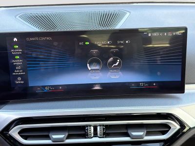 2023 BMW 3 Series — photo 33 view