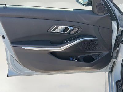 2023 BMW 3 Series — photo 21 view
