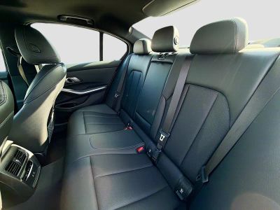 2023 BMW 3 Series — photo 20 view
