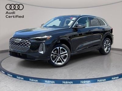 2025 Audi Q5 Premium TFSI quattro S tronic — front three-quarter view