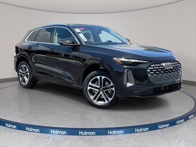 2025 Audi Q5 — side profile view