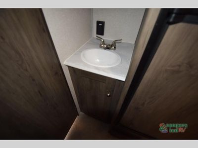 2021 Forest River RV Independence Trail — photo 29 view