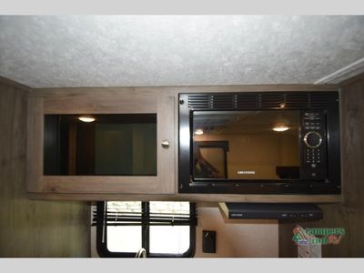 2021 Forest River RV Independence Trail — photo 18 view