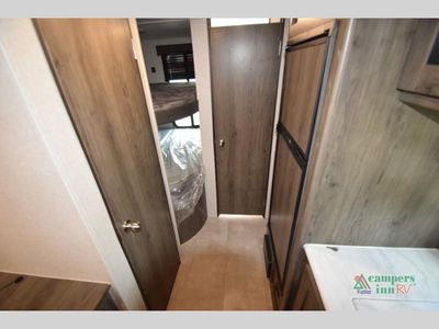 2021 Forest River RV Independence Trail — photo 23 view