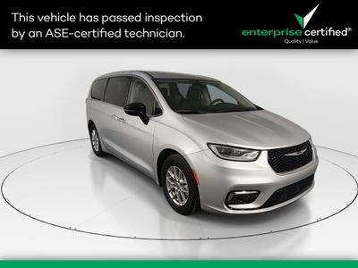 2024 Chrysler Pacifica Touring L FWD — front three-quarter view