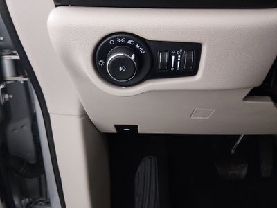 2024 Chrysler Pacifica — photo 13 view