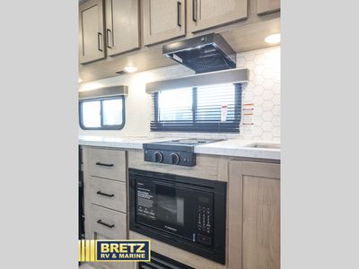 2026 Ember RV E-Series - Photo 15