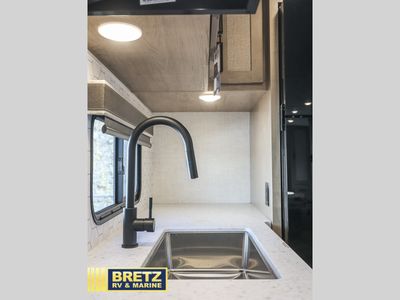 2026 Ember RV E-Series - Photo 13