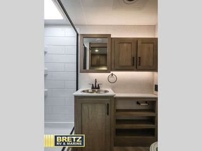 2026 Ember RV E-Series - Photo 18