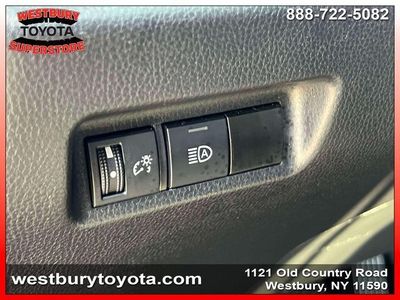 2025 Toyota RAV4 - Photo 25