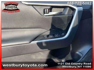 2025 Toyota RAV4 - Photo 21