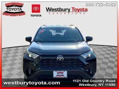 2025 Toyota RAV4 - Photo 3