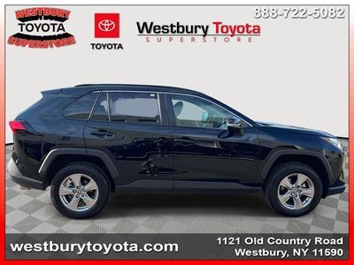 2025 Toyota RAV4 - Photo 6