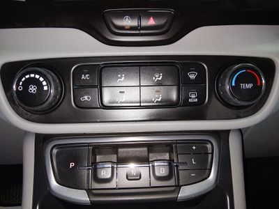 2024 GMC Terrain — photo 18 view