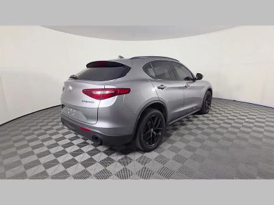 2019 Alfa Romeo Stelvio — photo 40 view