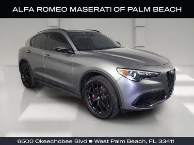 2019 Alfa Romeo Stelvio Ti Sport in Gray — front three-quarter view