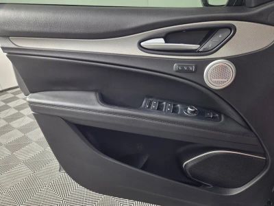 2019 Alfa Romeo Stelvio — photo 19 view