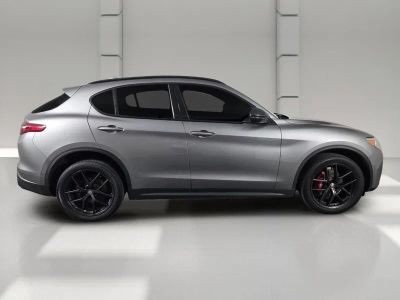 2019 Alfa Romeo Stelvio — interior view