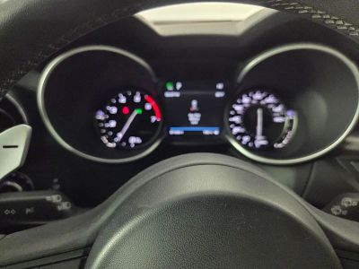 2019 Alfa Romeo Stelvio — photo 13 view