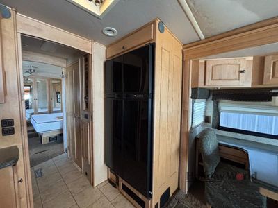 2007 Winnebago Vectra - Photo 13