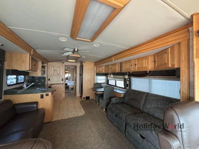 2007 Winnebago Vectra - Photo 4