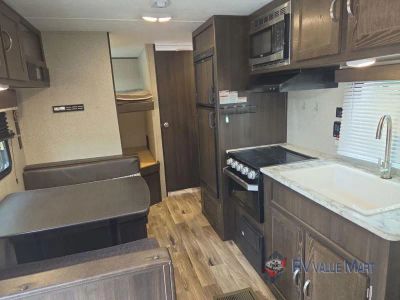 2019 Keystone RV Springdale — photo 18 view