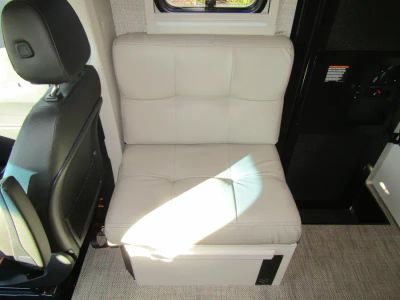 2026 Winnebago EKKO - Photo 6