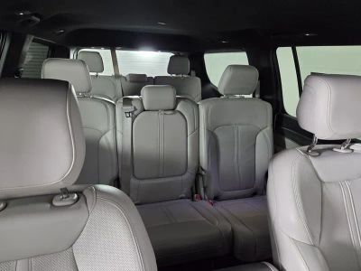 2025 Jeep Wagoneer — photo 34 view