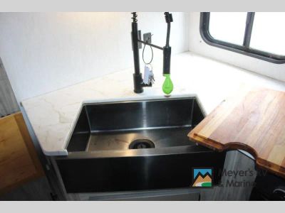 2021 Forest River RV Cherokee Alpha Wolf - Photo 40