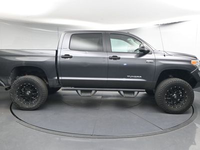 2026 2017 Toyota Tundra SR5 5.7L V8 w/FFV Truck CrewMax — photo 8 view
