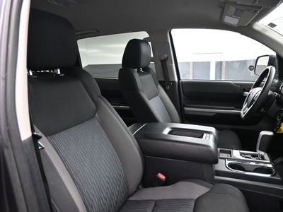 2026 2017 Toyota Tundra SR5 5.7L V8 w/FFV Truck CrewMax — photo 21 view